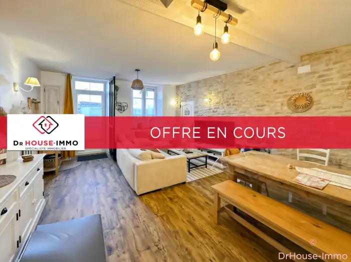 Maison 6 pièces de 136 m² - Saint-Mars-sous-Ballon (72290)