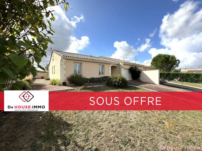 Maison 4 pièces de 92 m² - Rouillac (16170)