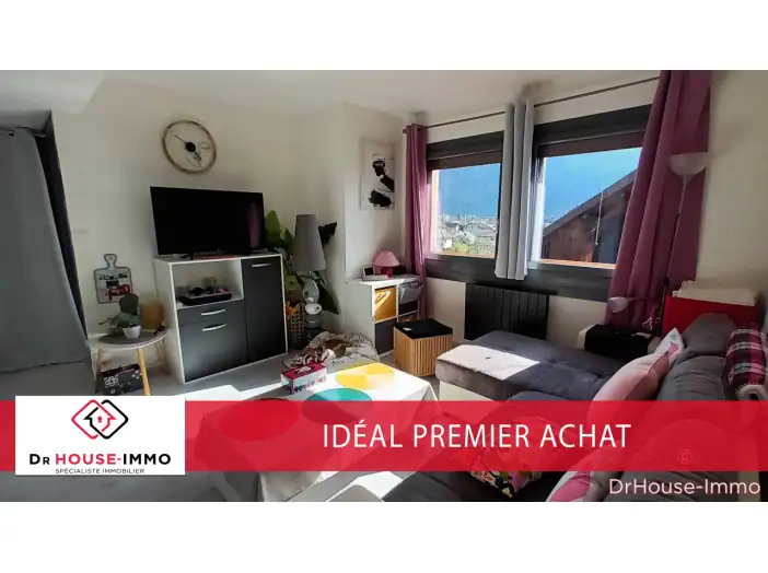 Appartement 3 pièces de 46 m² - Cluses (74300)