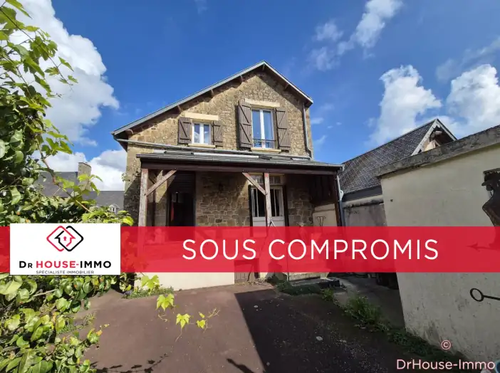 Maison 4 pièces de 61 m² - Saint-Hilaire-du-Harcouët (50600)