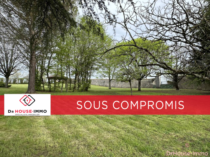 Terrain de 2705m²