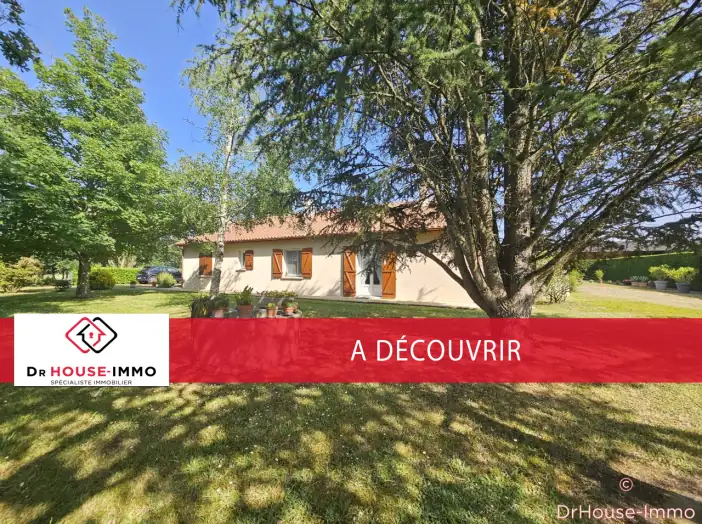 Maison 4 pièces de 136 m² - Montmorillon (86500)
