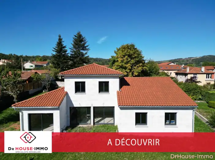 Maison 7 pièces de 175 m² - Saint-Paulien (43350)