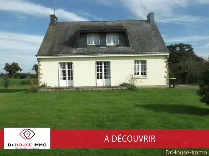 Maison 7 pièces de 131 m² - Le Guerno (56190)