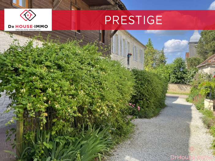 Maison de 657m² - 25 pièces