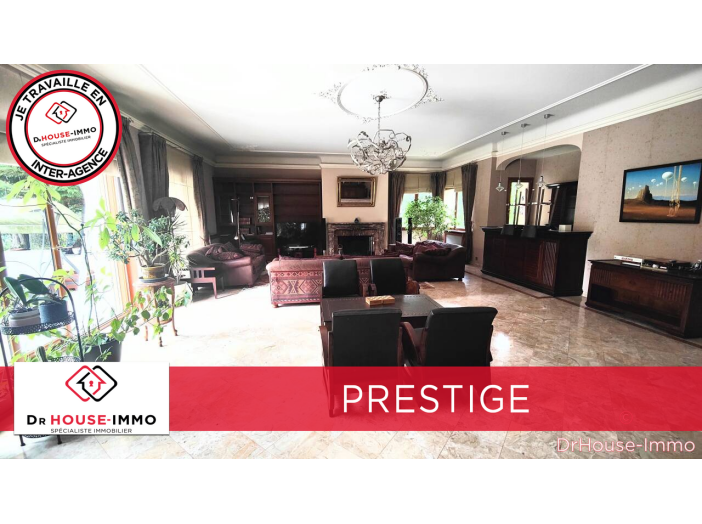 Maison de 600m² - 12 pièces
