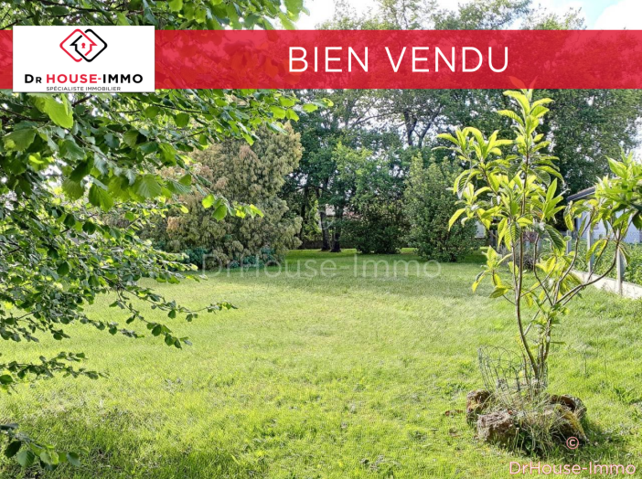 Terrain de 963m²