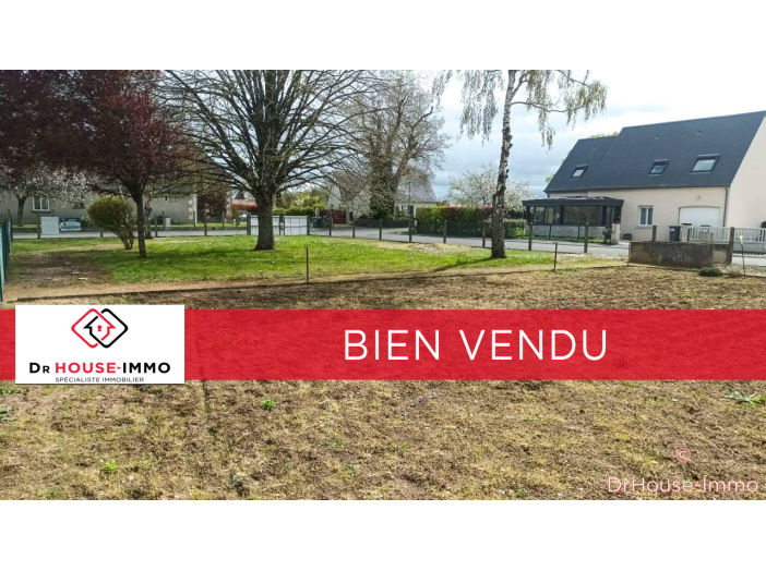 Terrain de 753m²