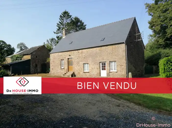 Maison 5 pièces de 82 m² - Colombiers-du-Plessis (53120)