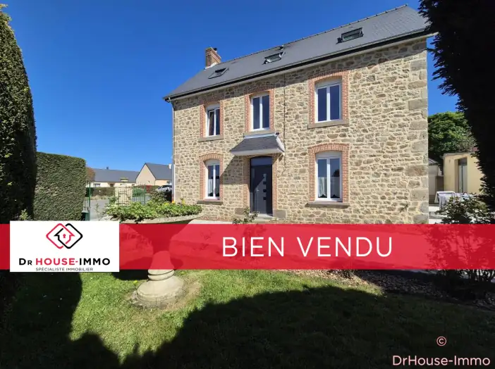 Maison 7 pièces de 143 m² - Brécé (53120)