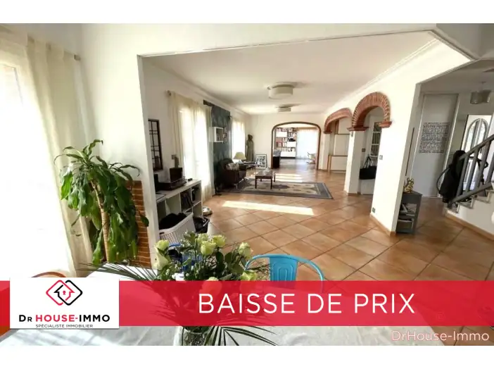 Maison 8 pièces de 272 m² - Cugnaux (31270)