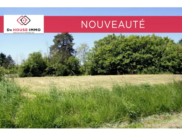 Terrain de 1 970 m² - Archigny (86210)