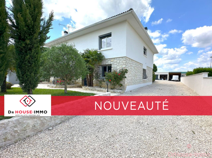 Maison de 221m² - 9 pièces