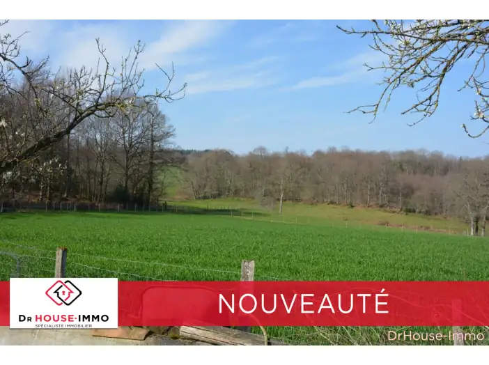 Terrain de 99 617 m² - Champsac (87230)