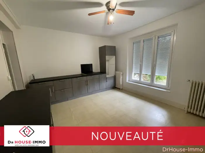 Maison 8 pièces de 198 m² - Bourges (18000)
