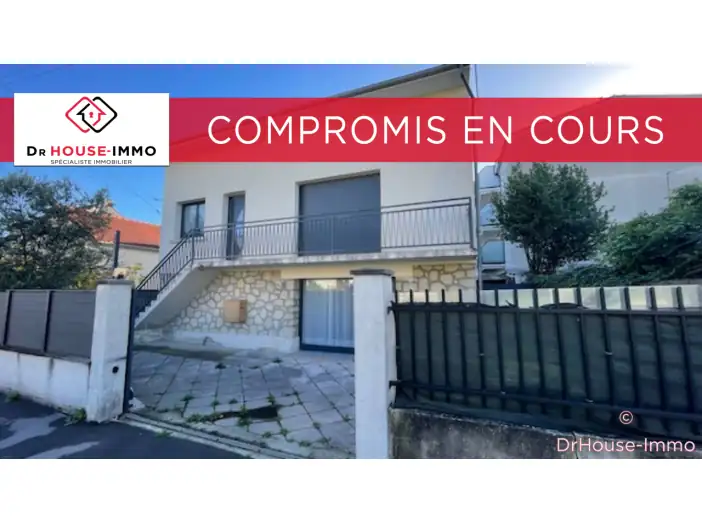 Maison 7 pièces de 175 m² - Montfermeil (93370)