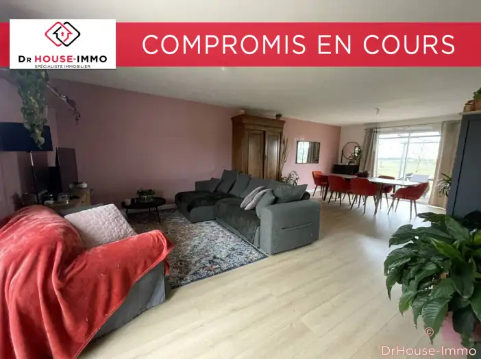 Maison 3 pièces de 90 m² - Ingrandes (86220)