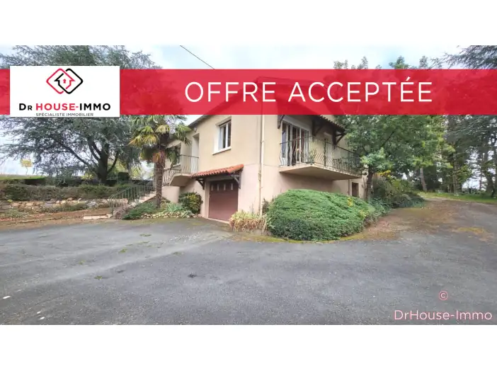 Maison 5 pièces de 117 m² - Chanzeaux (49750)