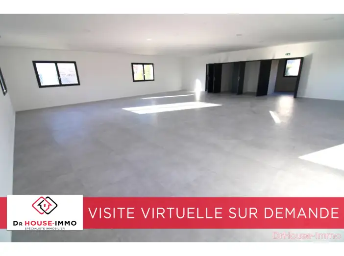 Bureau 3 pièces de 150 m² - Seysses (31600)