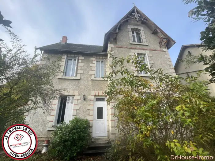 Maison 5 pièces de 104 m² - Les Ormes (86220)