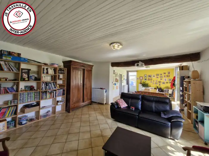 Maison 7 pièces de 195 m² - Prahecq (79230)