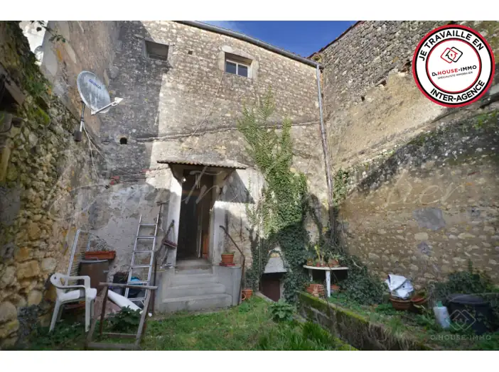 Maison 4 pièces de 66 m² - Lesparre-Médoc (33340)