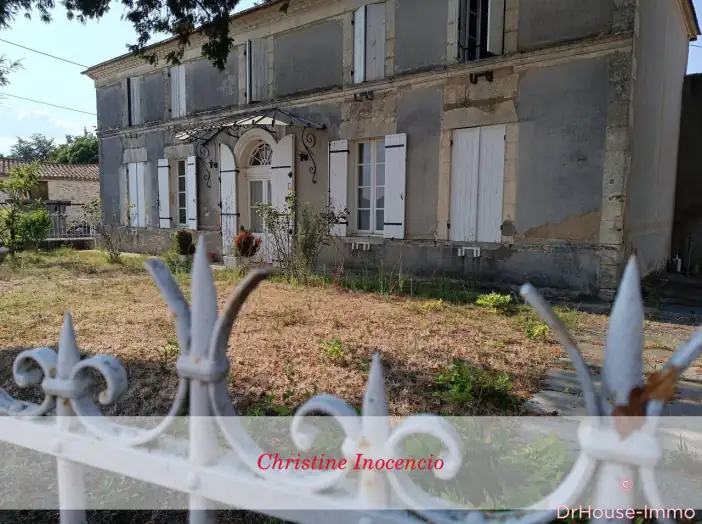 Maison 6 pièces de 167 m² - Blaye (33390)