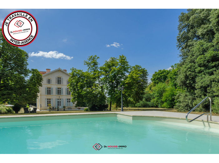 Maison de 341m² - 13 pièces