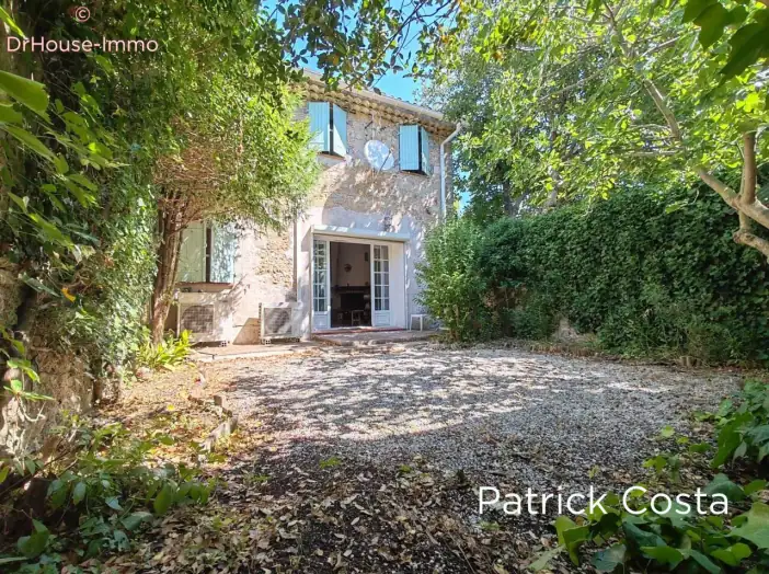 Maison 5 pièces de 163 m² - Besse-sur-Issole (83890)