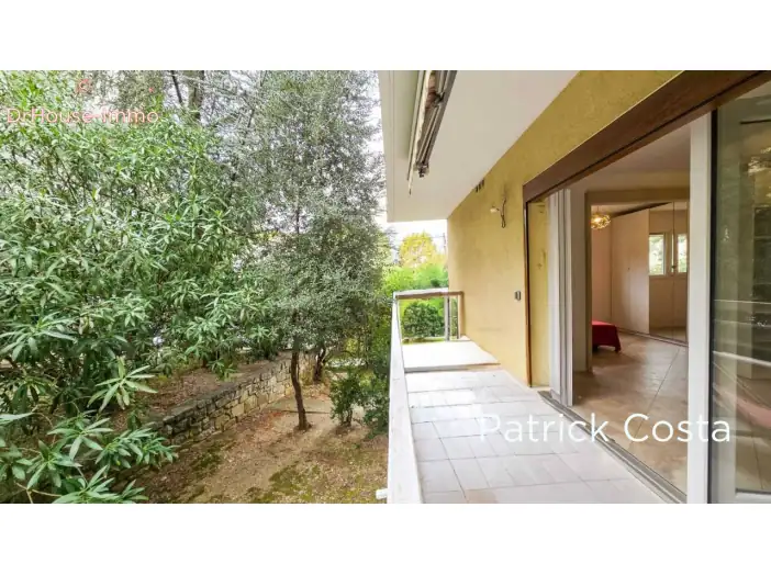 Appartement 4 pièces de 70 m² - Toulon (83000)