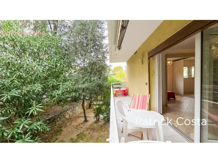 Appartement 4 pièces de 70 m² - Toulon (83000)