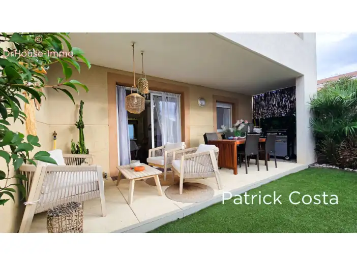 Appartement 3 pièces de 69 m² - Solliès-Pont (83210)