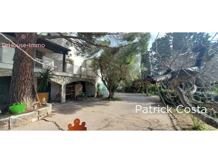 Maison de 223m² - 7 pièces