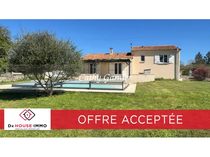 Maison 4 pièces de 100 m² - Quinçay (86190)