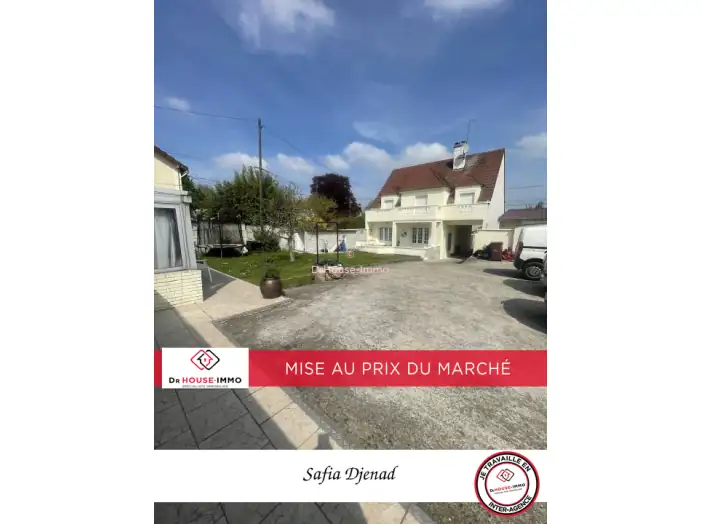 Maison 14 pièces de 285 m² - Montfermeil (93370)