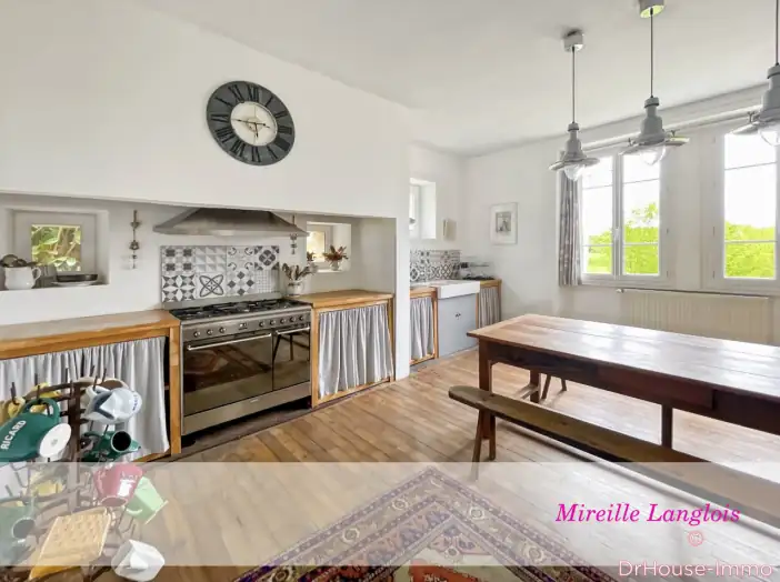 Maison 6 pièces de 189 m² - Sexcles (19430)