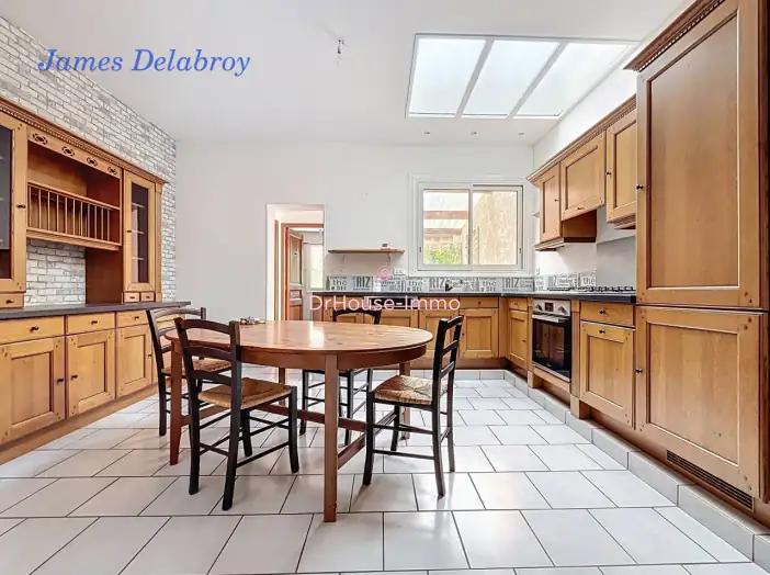 Maison 6 pièces de 136 m² - Amiens (80000)