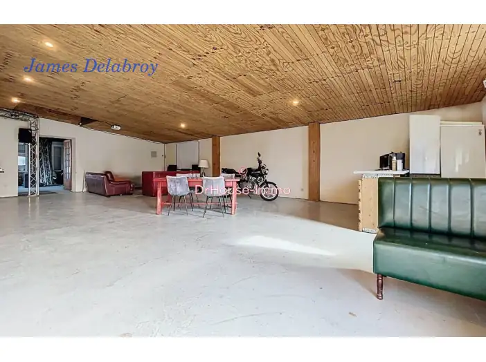 Maison 6 pièces de 280 m² - Languevoisin-Quiquery (80190)