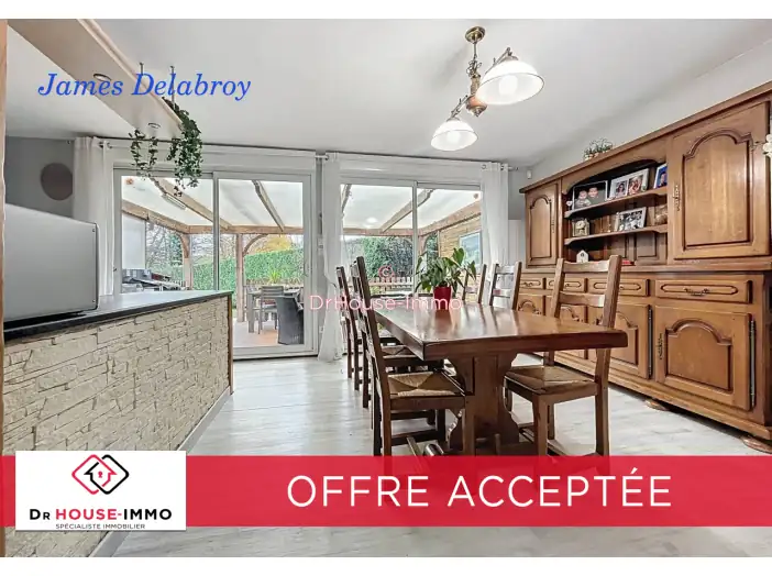 Maison 5 pièces de 115 m² - Poix-de-Picardie (80290)