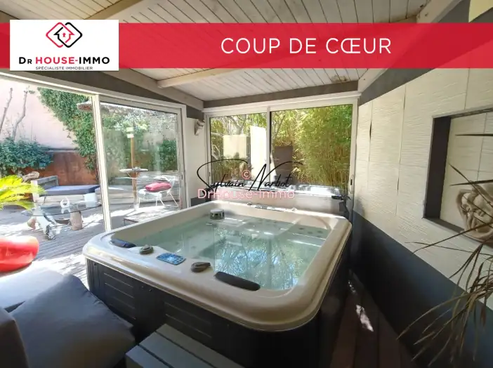 Maison 5 pièces de 160 m² - Le Grau-du-Roi (30240)