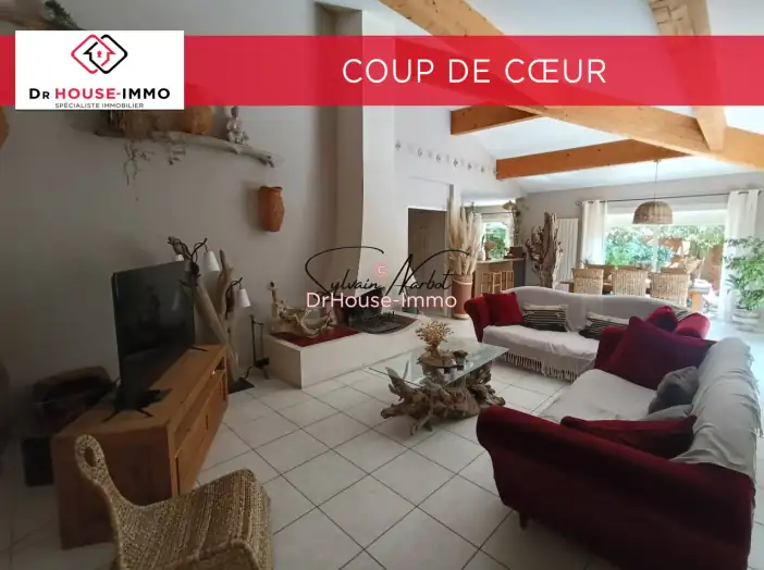 Maison 5 pièces de 160 m² - Le Grau-du-Roi (30240)