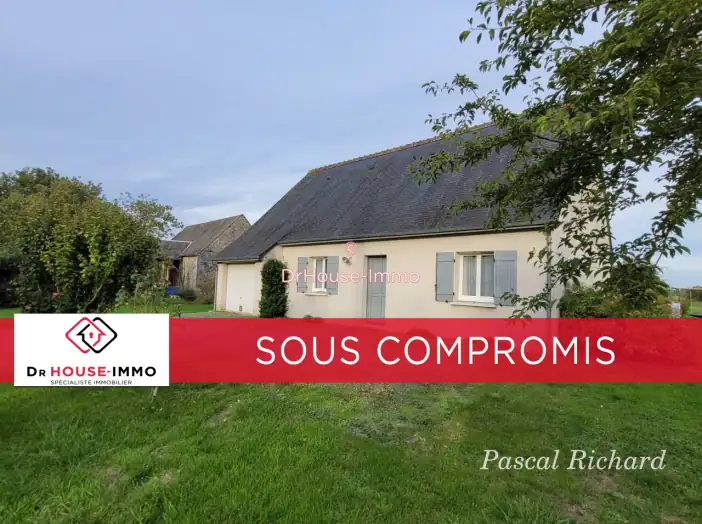 Maison 7 pièces de 131 m² - Sainte-Catherine-de-Fierbois (37800)