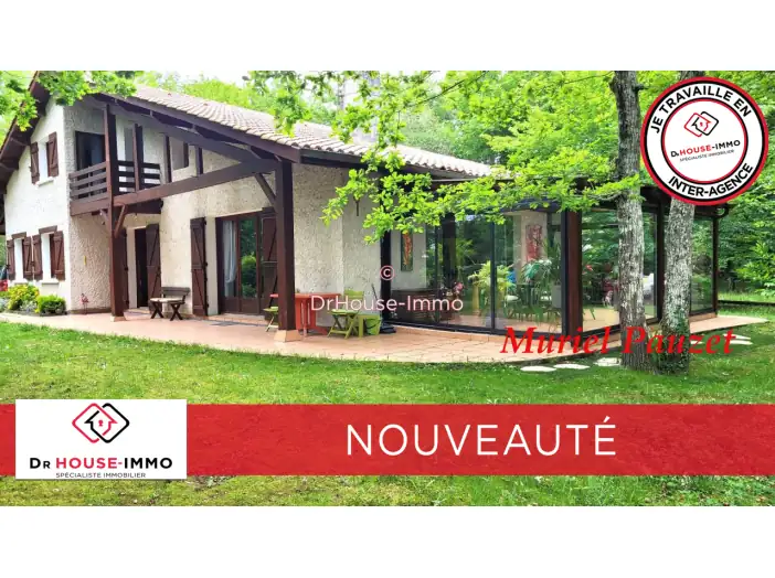 Maison 8 pièces de 193 m² - Saint-Aubin-de-Médoc (33160)