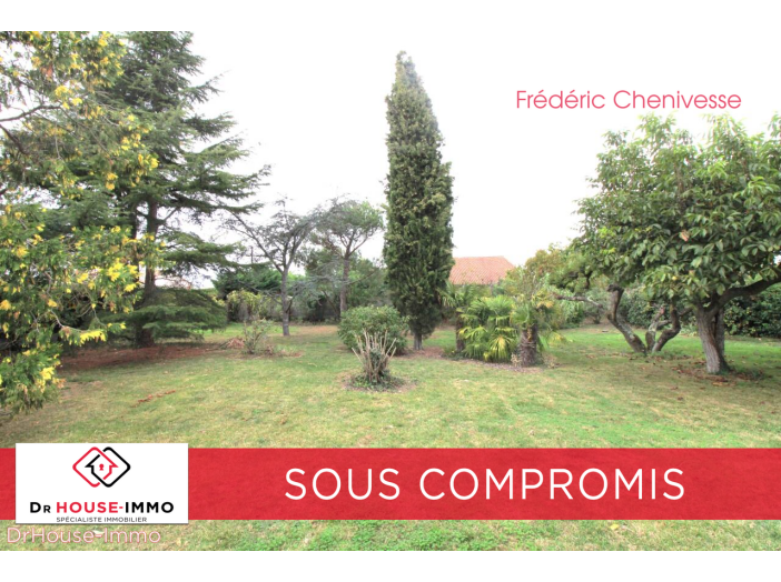 Terrain de 618m²