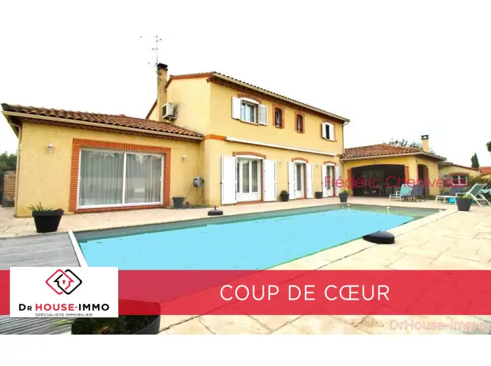 Maison 8 pièces de 272 m² - Cugnaux (31270)