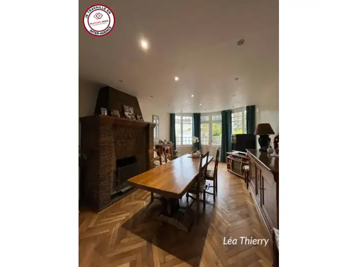 Maison 8 pièces de 191 m² - Lyons-la-Forêt (27480)