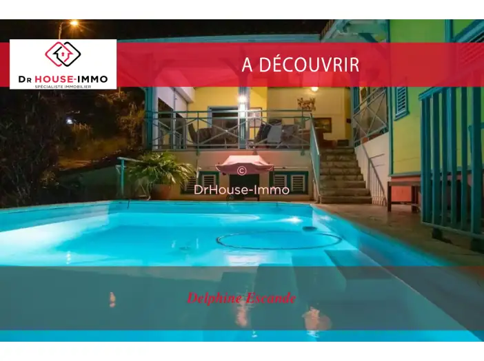 Immeuble 11 pièces de 350 m² - Sainte-Luce (97228)