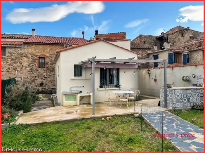 Maison 2 pièces de 45 m² - Ria-Sirach (66500)