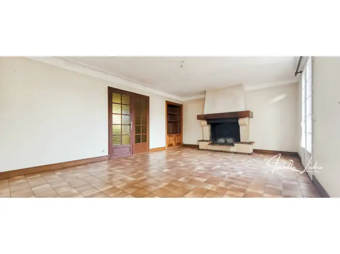 Maison 7 pièces de 203 m² - Saint-Vincent-des-Landes (44590)