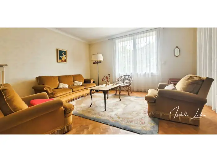 Maison 8 pièces de 135 m² - Saint-Vincent-des-Landes (44590)